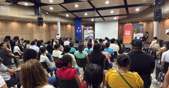 Sueña Real, Crece Formal: una ruta de bienestar, confianza y crecimiento para los emprendedores de Bolívar